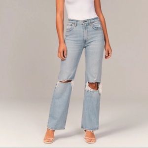 Abercrombie and Fitch 90’s relaxed high waisted jean